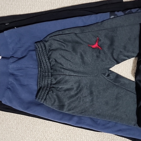 5 pak of sweatpants - Picture 5 of 6